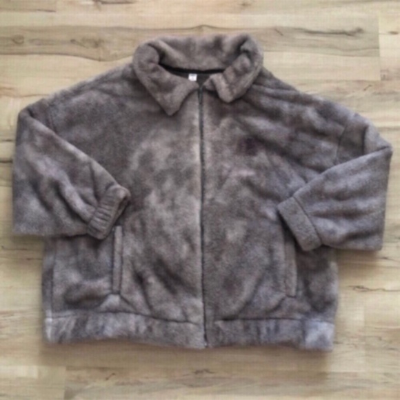 Old Navy Fuzzy Grey Full Zip Jacker - Picture 1 of 9